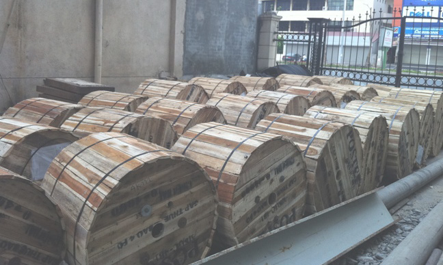 Các lô cáp quáng luồn cống